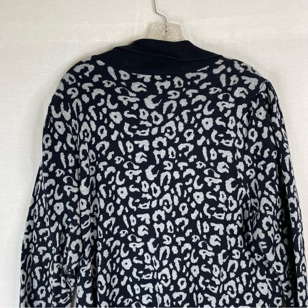 Lane Bryant Cardigan Women’s 18/20 Black Gray Cotton Button Front Animal Print - Picture 7 of 9
